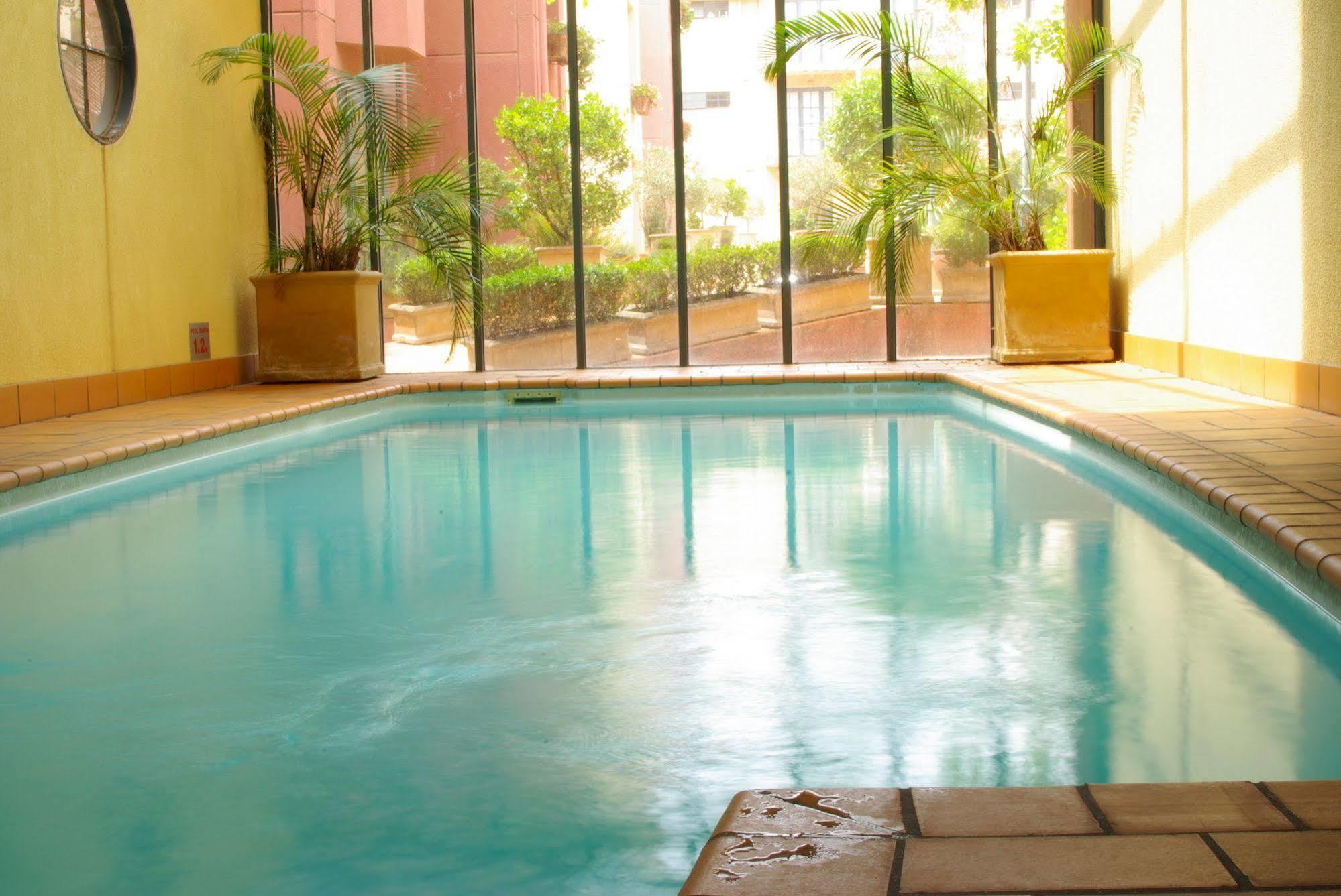 Mayford - Long Stay Rates, Pool, Gym, Parking Melbourne Luaran gambar